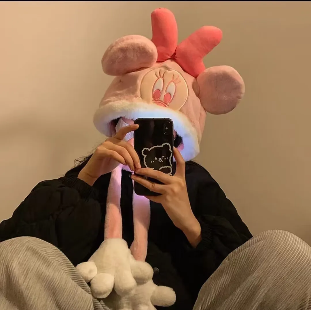 Милая зимняя теплая плюшевая шапка Минни Микки фото мягкая для взрослых