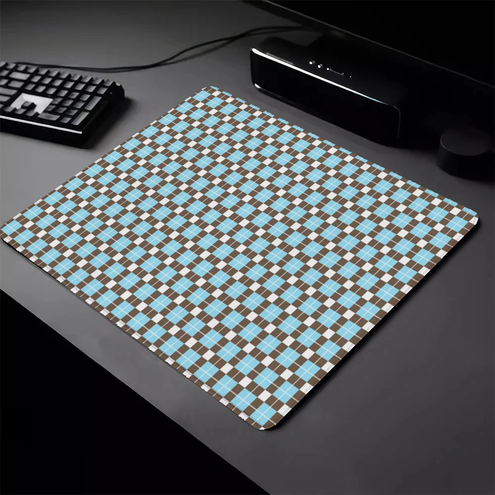 Маленький коврик для клавиатуры синий Аниме Коврик мыши геймерская беспроводная