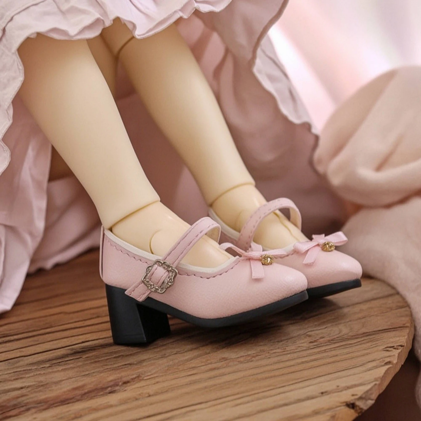 Фото Классические туфли для кукол с ремешками, нарядная обувь для кукол BJD, элегантная и изящная обувь для коллекционирования и демонстрации №4