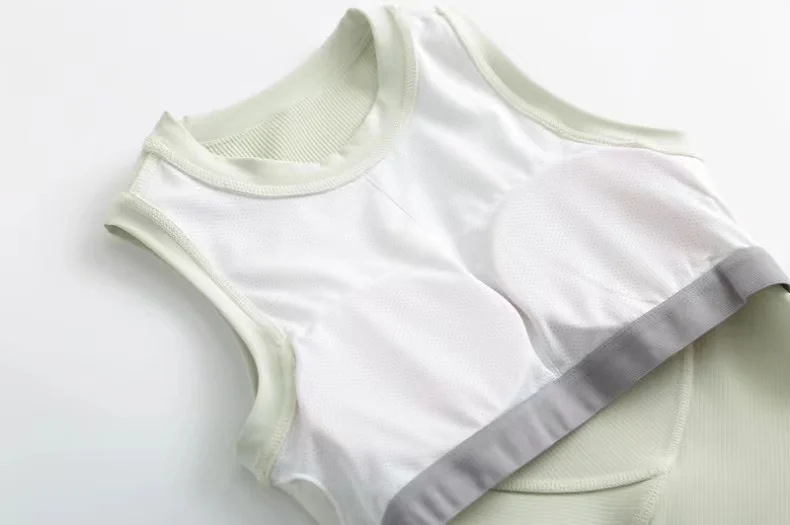 Lulu Women Built-in Chest Pad Yoga Vest  Stretchy Running Sports Bra Shockproof Sleeveless Fitness Tops Solid Color Tank Top
