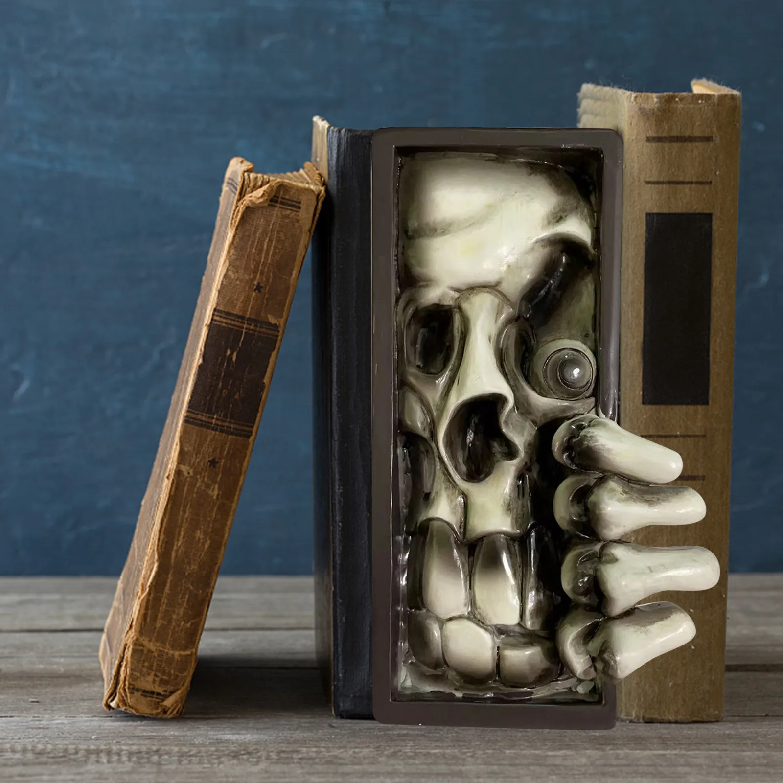 

Смотрите на книжную полку, персонализированные книжные концы, домашний декор