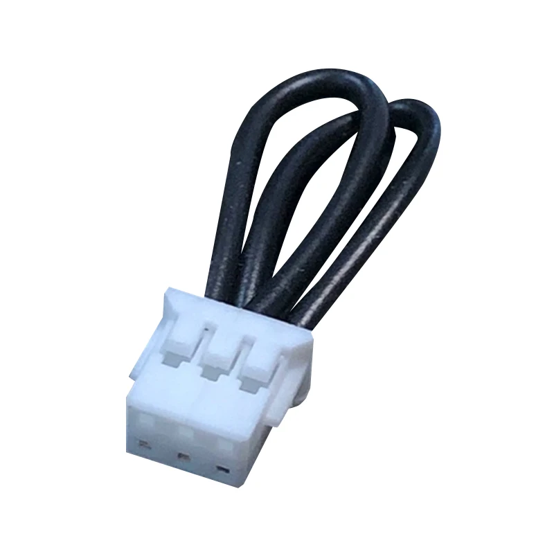 Заглушки экрана вентилятора стандартной линии доступны для вилок HP Microserver Gen8