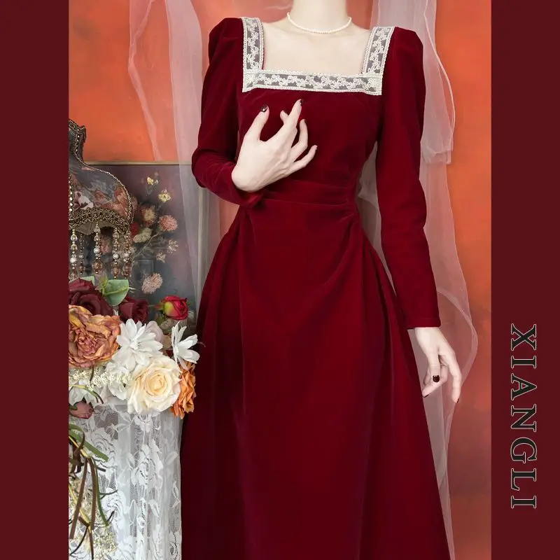 

Bandage Party Dresses Women Square Collar Skinny Dresses Casual Vestidos Slim Dresses Ladies Gold Velvet A-Line Dresses G222