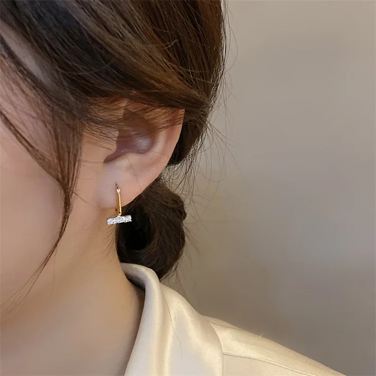 

MISSNICE Geometric Design Style Hollow Square Hoop Earrings Copper Earrings Inlaid With Zircon Earing New Arrivals Moda