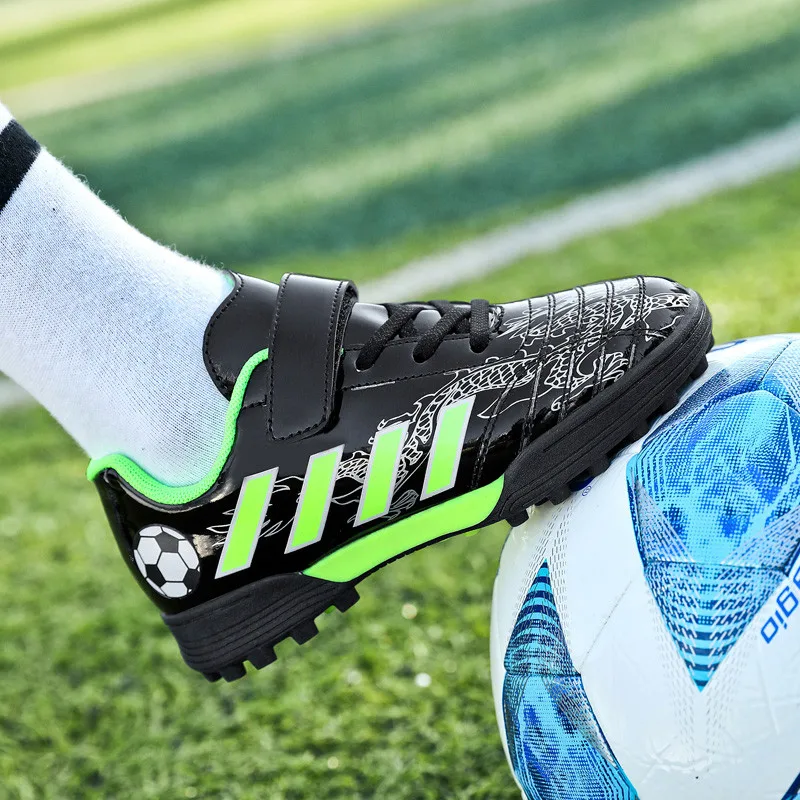 2023 Hot Sale Soccer Shoes Kids Boy Sport Sneakers Outdoor Futsal Soccer Cleats Turf Football Shoes Children's Training Sneakers