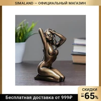 Фигурка девушки на торпедо автомобиля или в комнату в качестве украшения