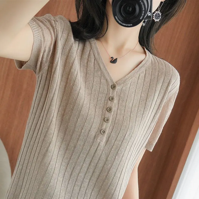 

New Ice Silk Short Sleeve Korean Fashion V-Neck Women's Sweater Loose and Slim Summer Thin Underlay Knitted Pullovers Tops