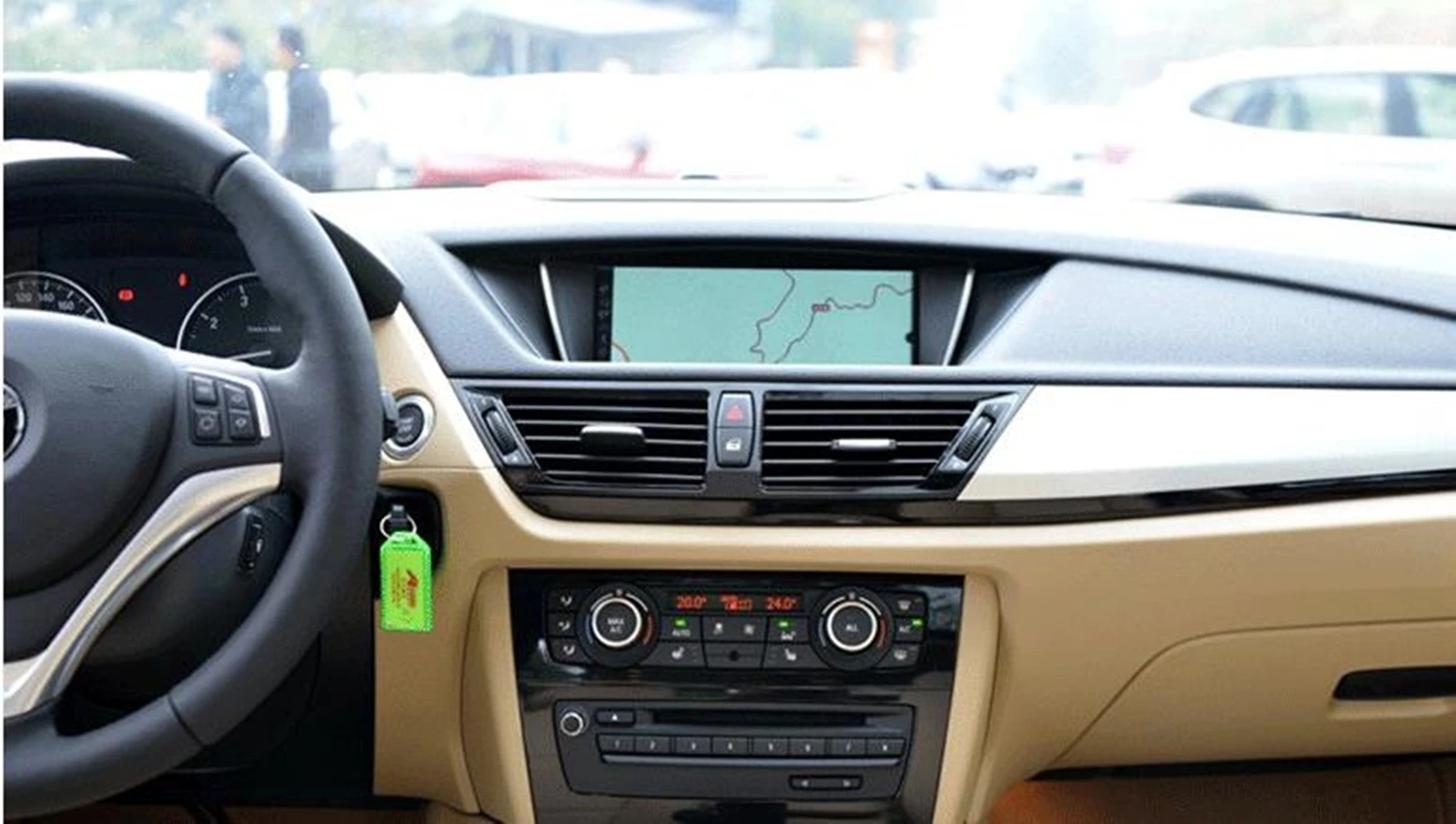 Решетка вентиляционного отверстия для приборной панели Центральная решетка