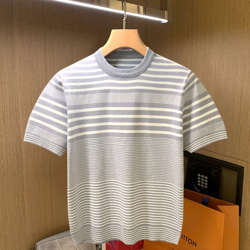 

Men 2022 Summer Fashion O-neck Knitted Tees Male Short Sleeve Casual T-shirt Men New Slim Stripe Contrast Sweater T-shirt A45