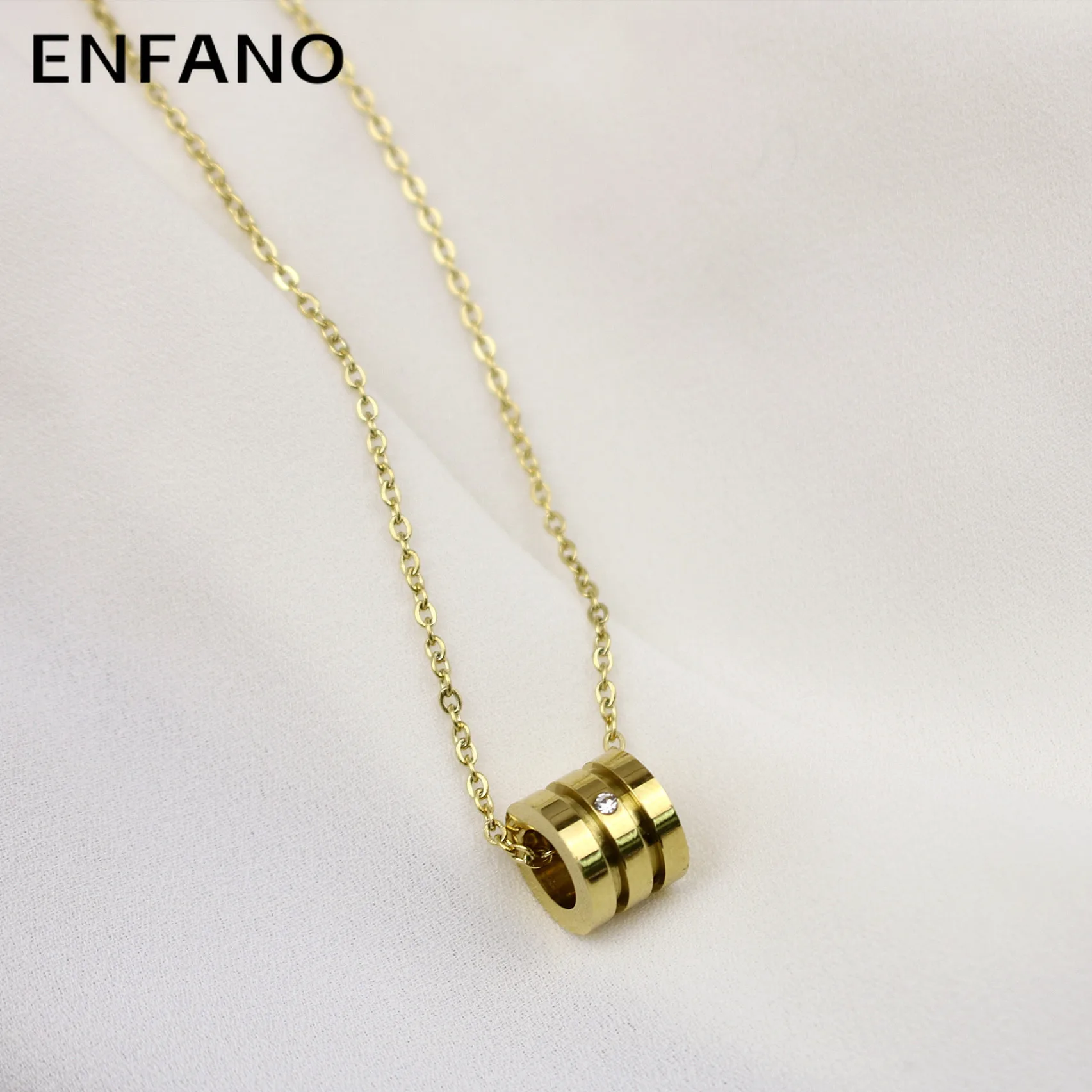 

Enfano Small Waist Necklace Women's Simple Temperament as Right as Rain Clavicle Chain