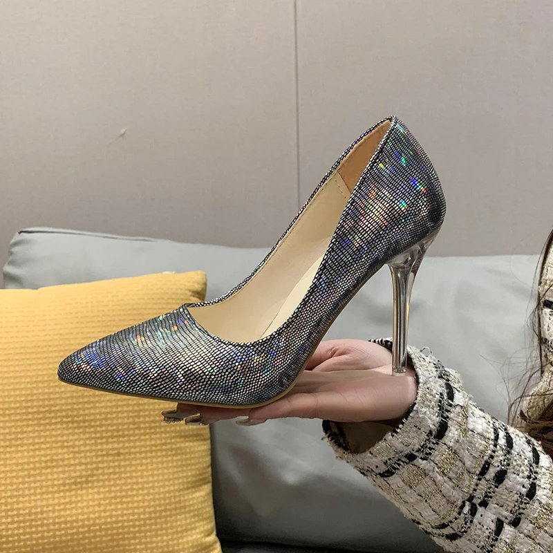 Женские туфли на высоком каблуке-шпильке с острым носком