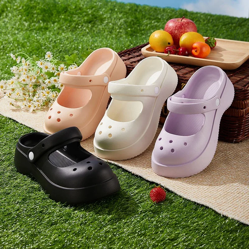 2023 Spring and Summer New French Solid Round Head Shallow Mouth Outer Wear Stunning Baotou Hole Shoes Women's Garden Shoes