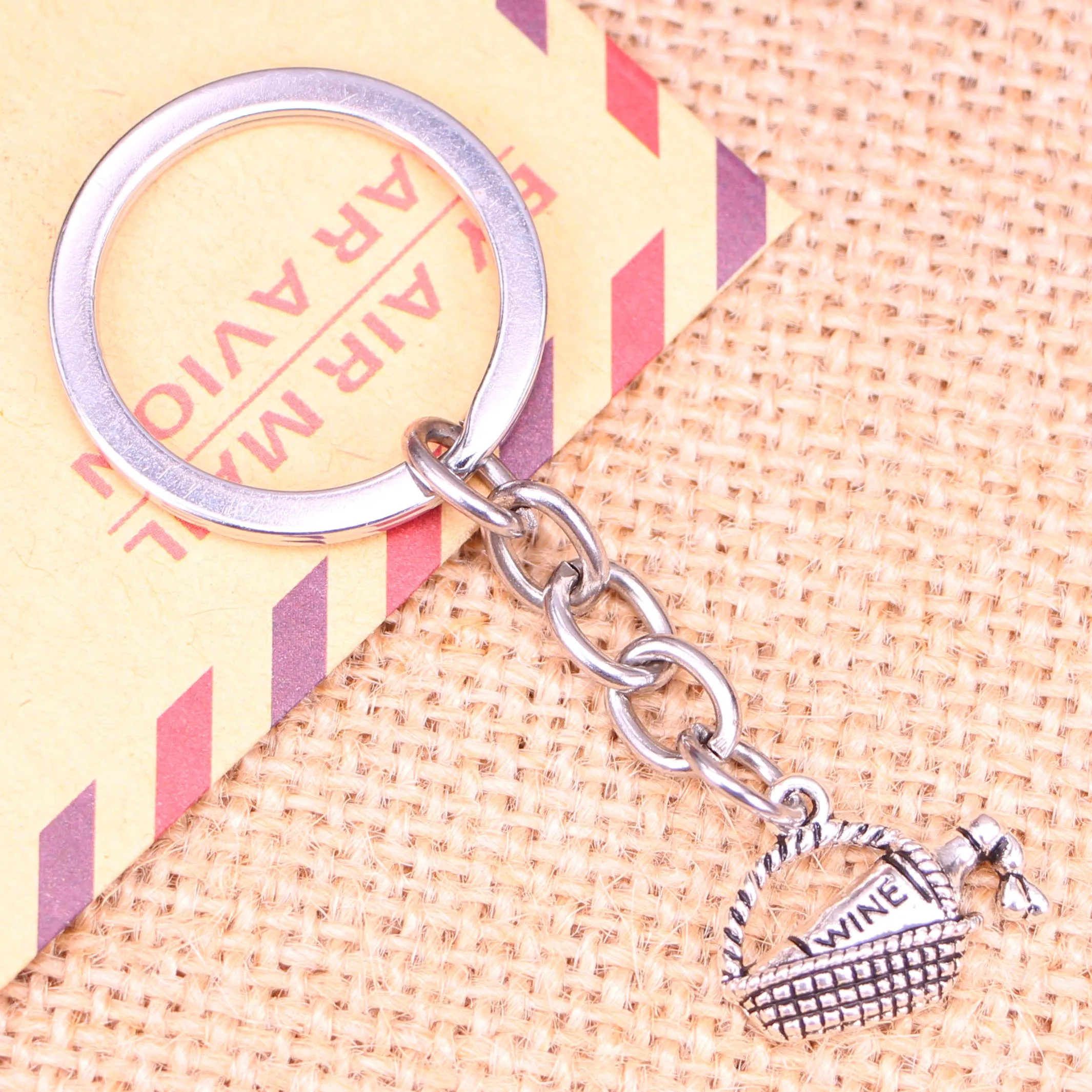 

20pcs New Fashion Keychain 19x15mm wine picnic basket Pendants DIY Men Jewelry Car Key Chain Ring Holder Souvenir For Gift