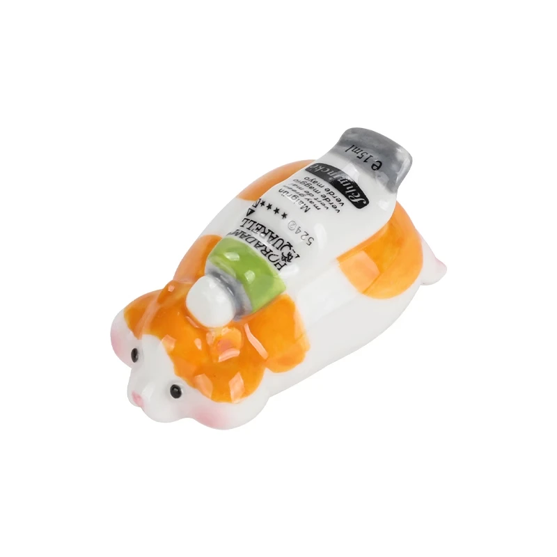 Керамический держатель для кистей Schmincke в форме хомяка антон меркулов приключения хомяка сигизмунда