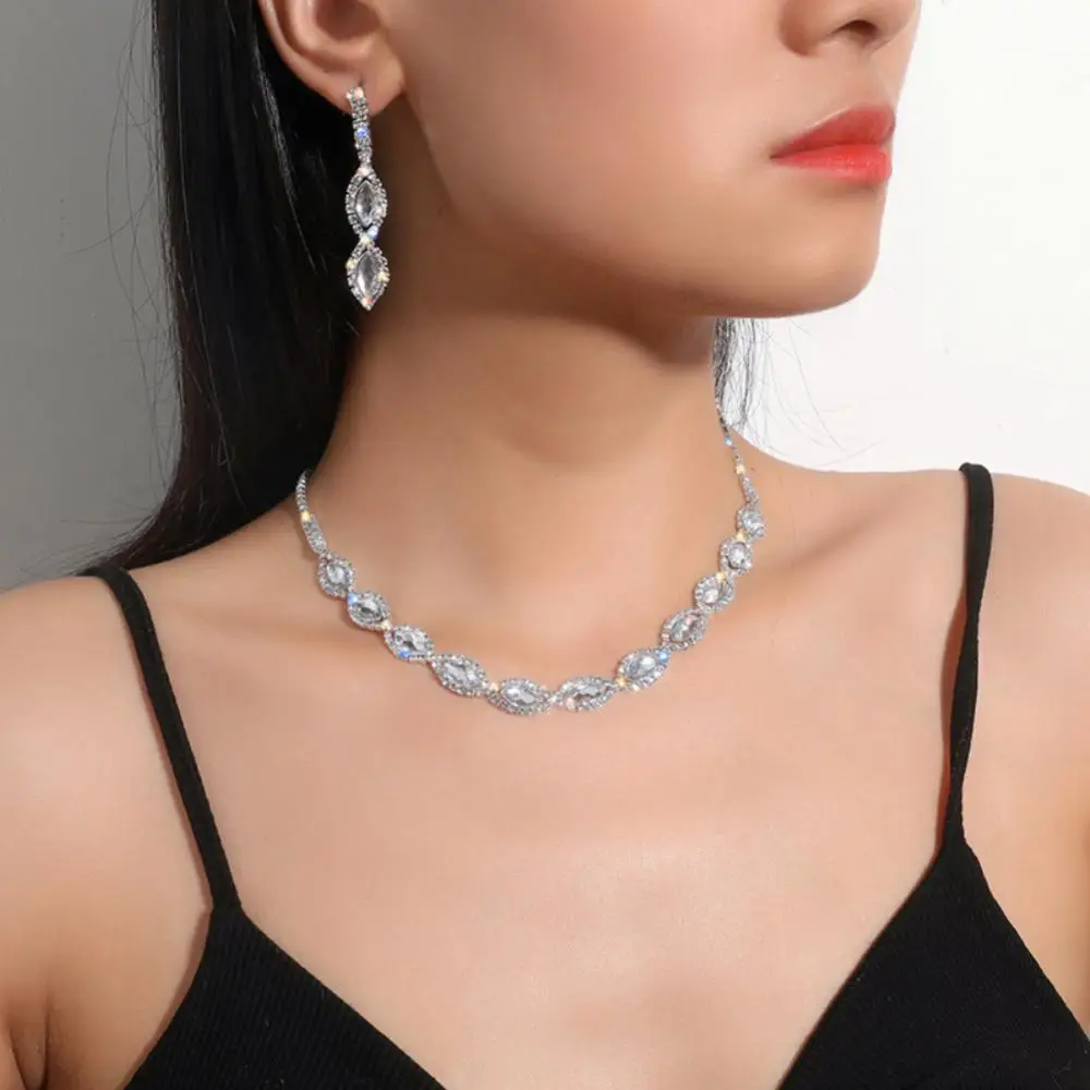

Necklace Earrings Set Explosion Model Alloy Crystal Flower Bridal Dress Personality Wedding Engagement Jewelry Set