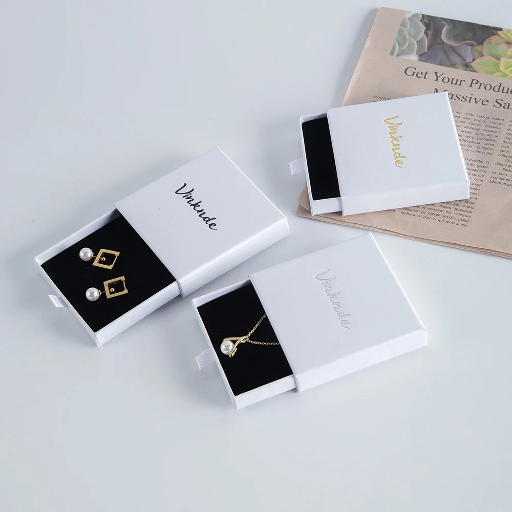 100Pcs White Drawer Jewelry Organizer Boxes Custom Logo 7x7x1.7cm Luxury Sliding Separate Earrings Bracelet Jewelry Gift Box