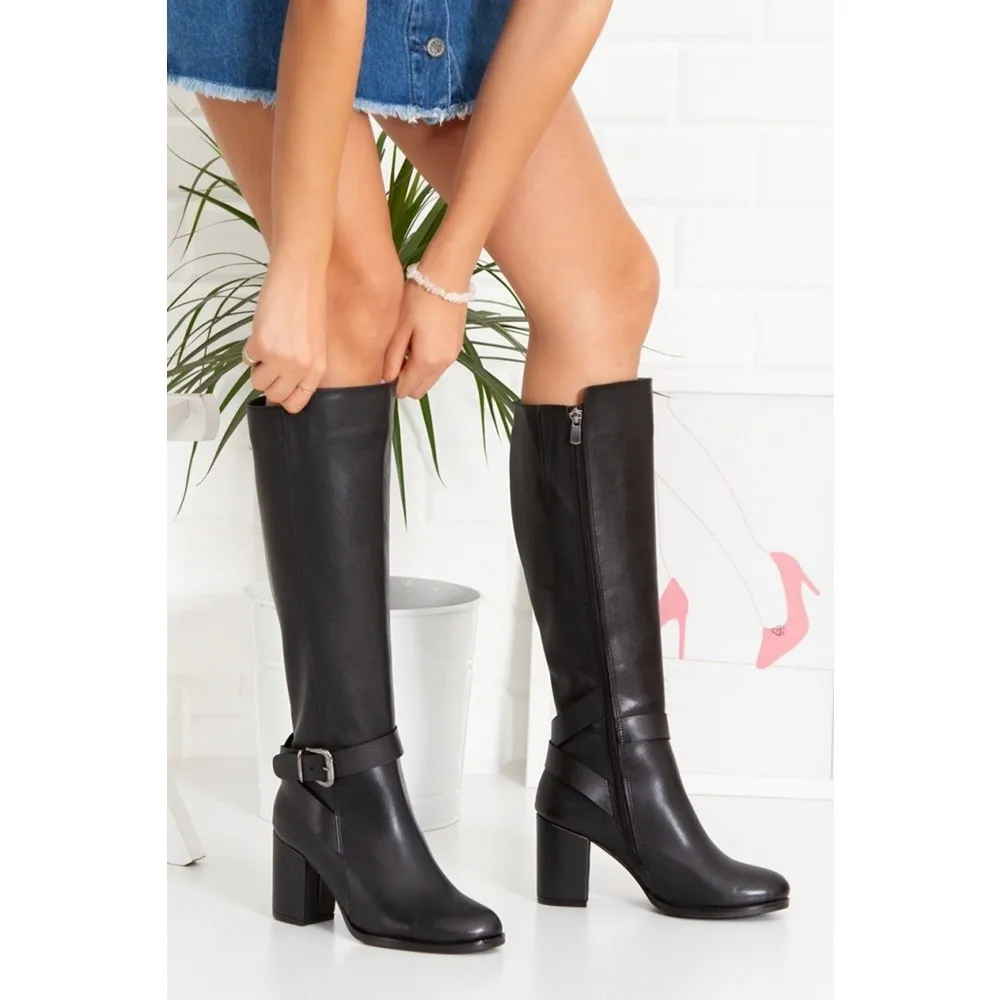 

Dorlie женский черный ремень