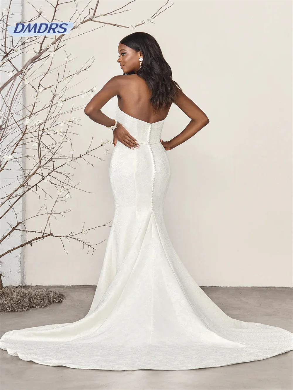 Рисунок 2 - Женское свадебное платье It's yiiya