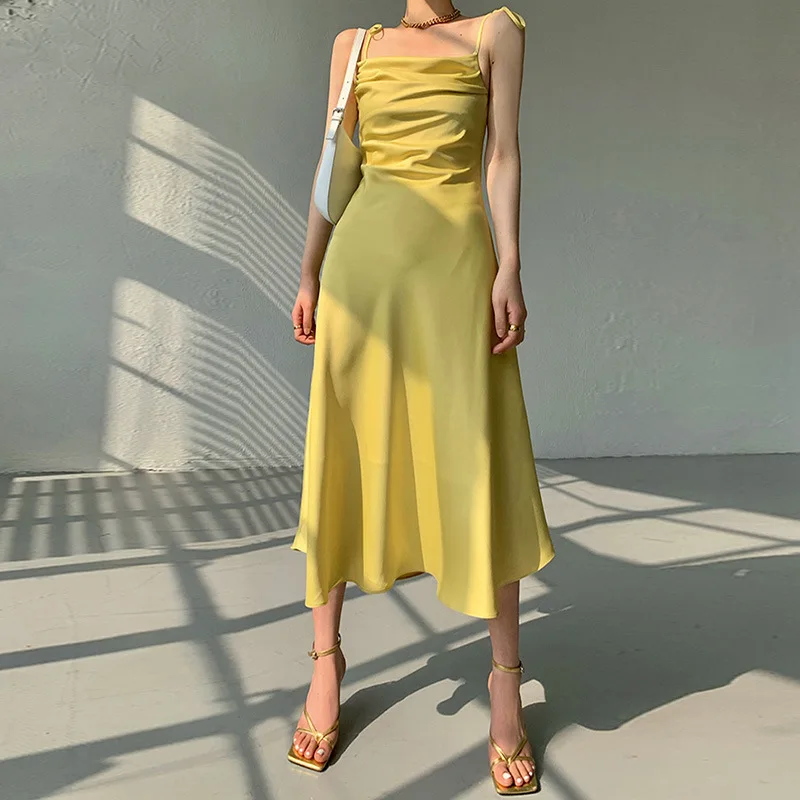 

Women's pleated satin suspender dress Summer new temperament commuter slim dress