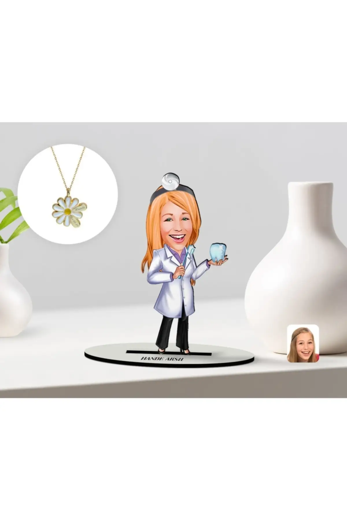 

Personalized Female German Teacher Teacher miniature Wooden trinkets Model-1