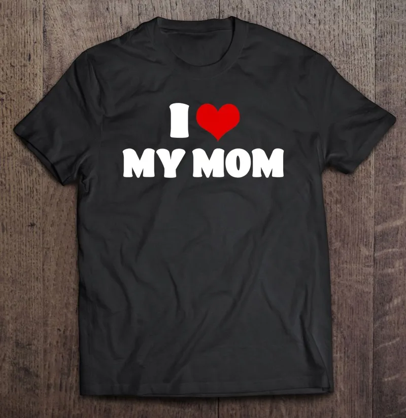 

Футболка оверсайз с надписью «I Love My Mom» на День Матери