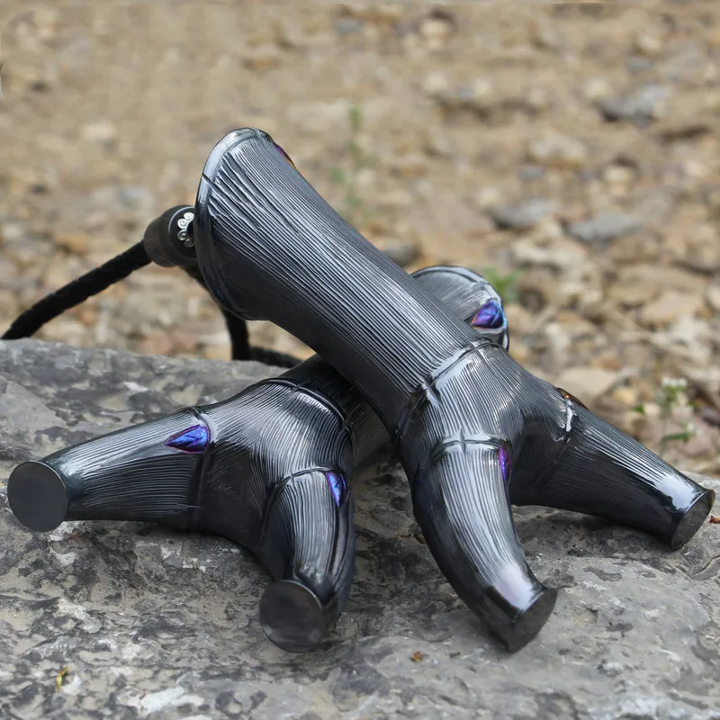 

Titanium Alloy Bamboo Flat Leather Slingshot Flying Tiger High-precision Recurve Catapult Outdoor Sport High-end Competitive Bow