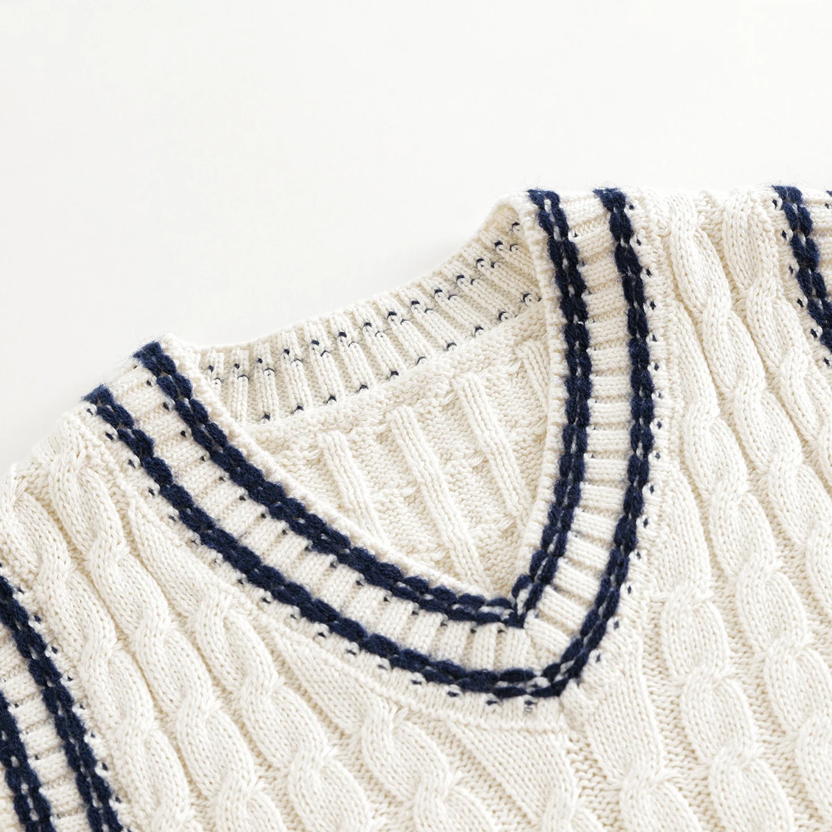 Вязаный жилет с V-образным вырезом для мальчиков и девочек