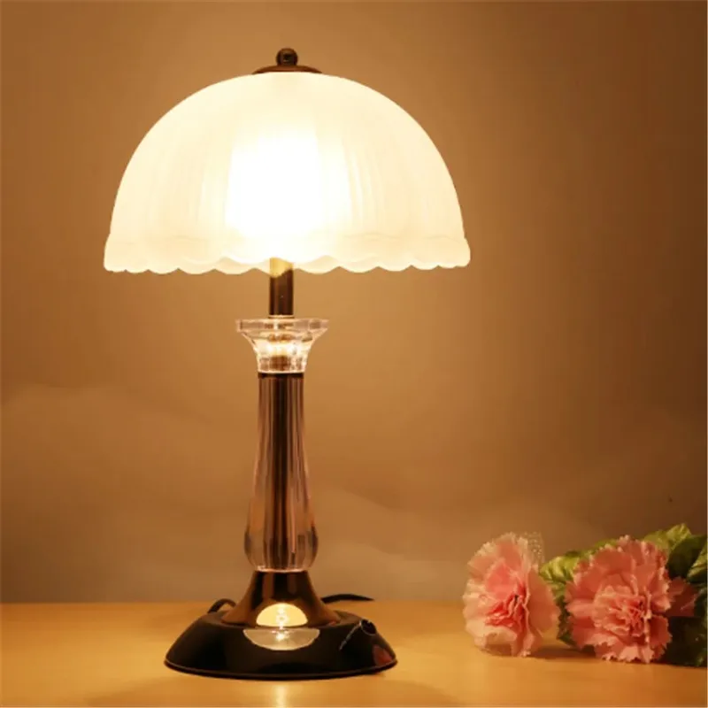 

Desk Lamp Led Art White Glass Lampshade Table Bedroom Study Room Lights Feeding Wedding Bedside Livingroom Modern Home Lighting