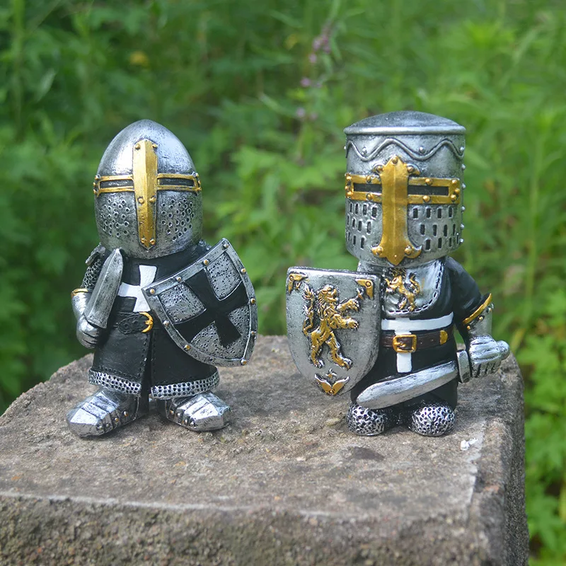 

New Gardening Knight Gnomes Guard Sculpture Decor Medieval Knight of The Cross Templar Crusader Figurine Armor Home Resin Decor