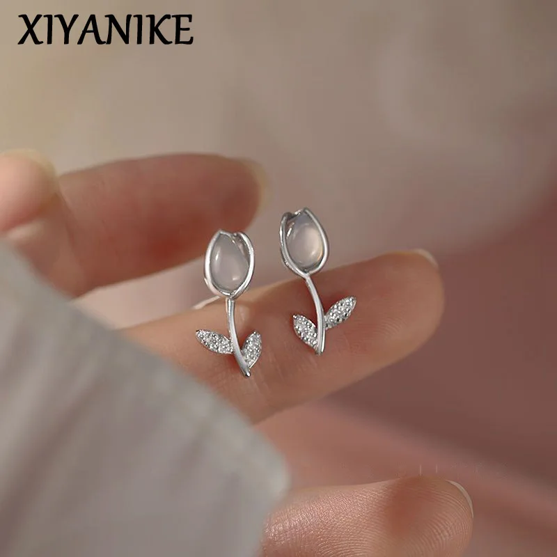 

XIYANIKE Sweet Tulip Stud Earrings For Women Girl Cute Fashion New Piercing Ear Jewelry Ladies Gift Party Birthday сережки