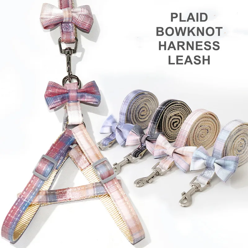

Регулируемый поводок в клетку для собак, милый комплект из ошейника, жилета, нагрудного ремня, галстука-бабочки, аксессуары для прогулок и щ...
