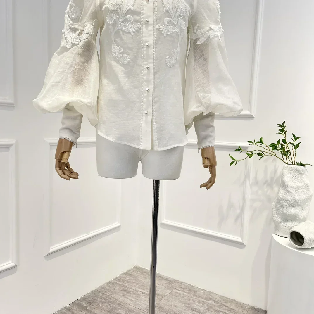 Рисунок 3 - Женская винтажная блузка из натуральной ткани