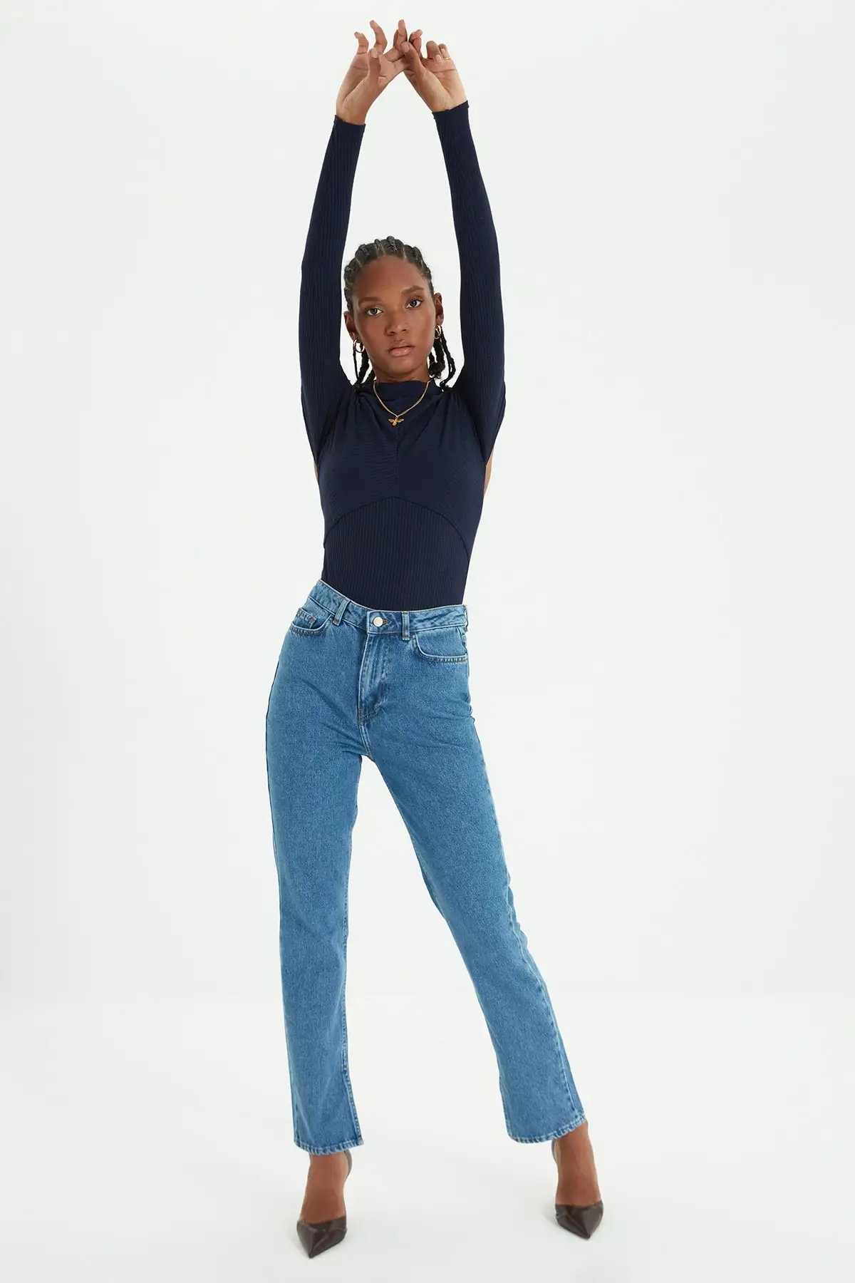 

Trendyol Slit High Waist Bootcut Jeans TWOAW22JE0122