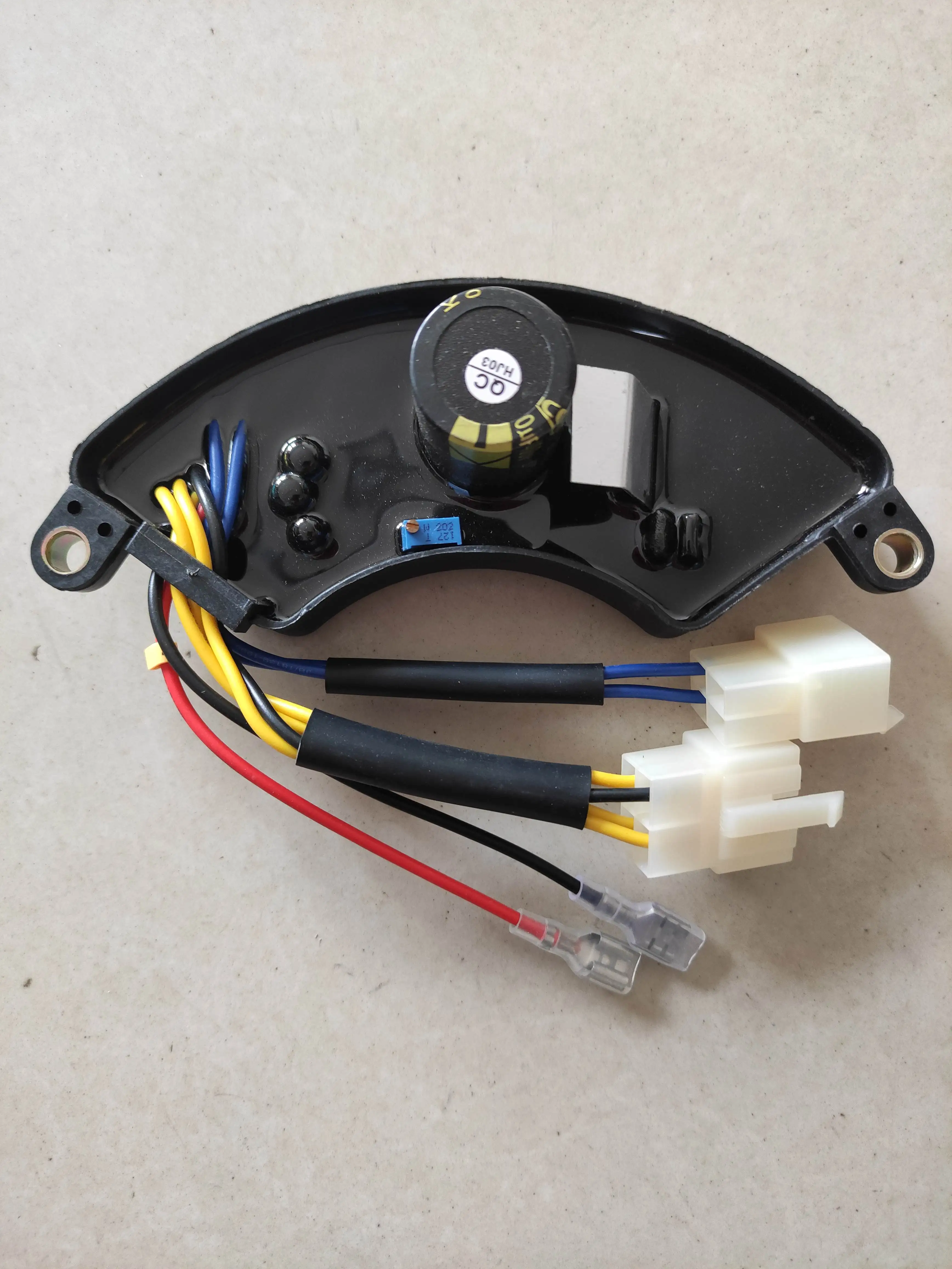 HJ.5K3P18-X1 AVR Автоматический регулятор напряжения запчасти для трехфазного