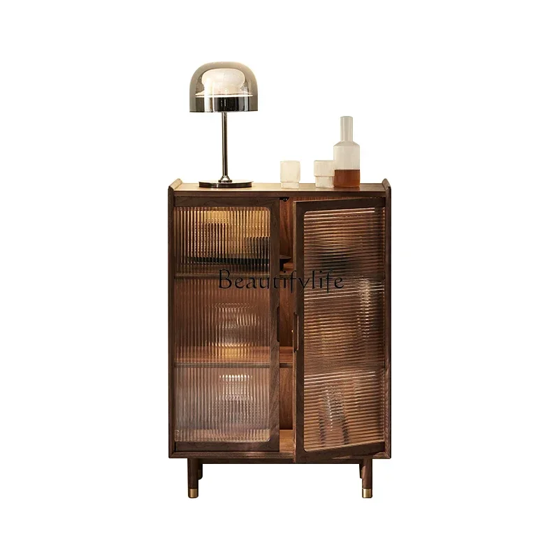 Винный шкаф из цельного дерева