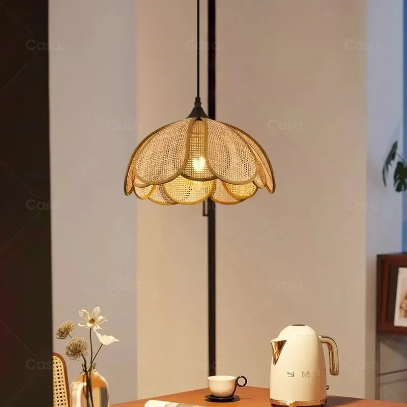 Подвесной светильник ваби-саби плетеная потолочная люстра с лепестками ротанга