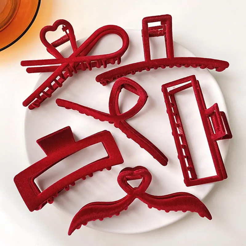 

New Red Velvet Catch Clip Women Elegant Ponytail Shark Clip Heart Square Cross Shaped Autumn Winter Solid Color Hair Clips Grips