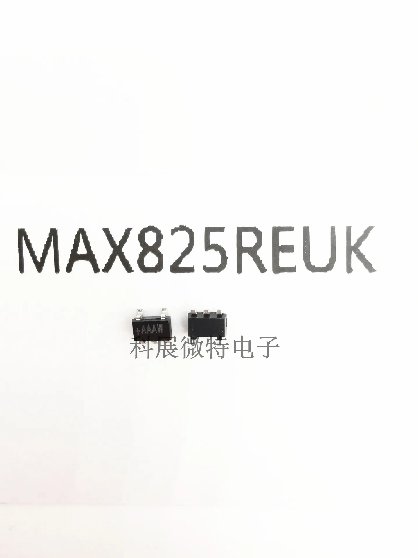 

MAX825REUK MAX825 SOT23-5 встроенный чип оригинальный новый