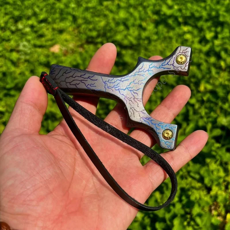 

TC21 Titanium Alloy Slingshot Fast Compression Clip Flat Rubber Band Outdoor Shooting Competitive Hunting Slingshot Competition