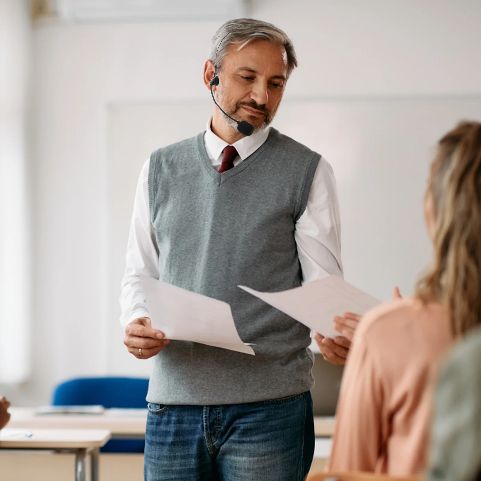 Микрофонная гарнитура для лекции