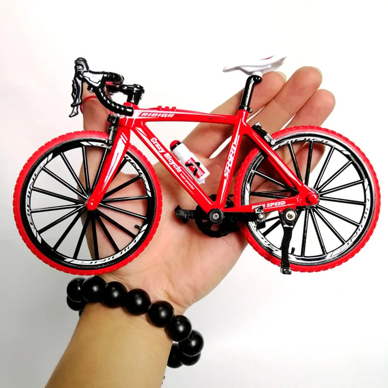 

Коллекция моделей складных велосипедов 1:8 из сплава
