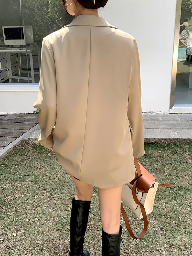 Женский блейзер в стиле оверсайз JMPRS