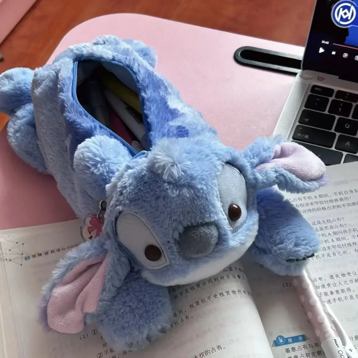 

Плюшевый чехол для ручек MINISO Stitch