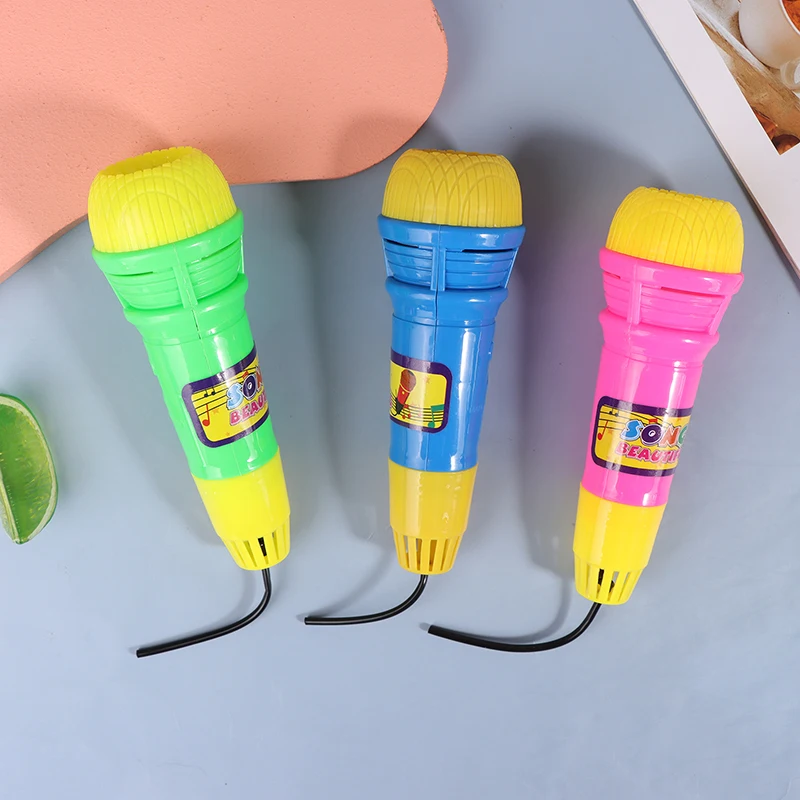 Реквизит с имитацией микрофона