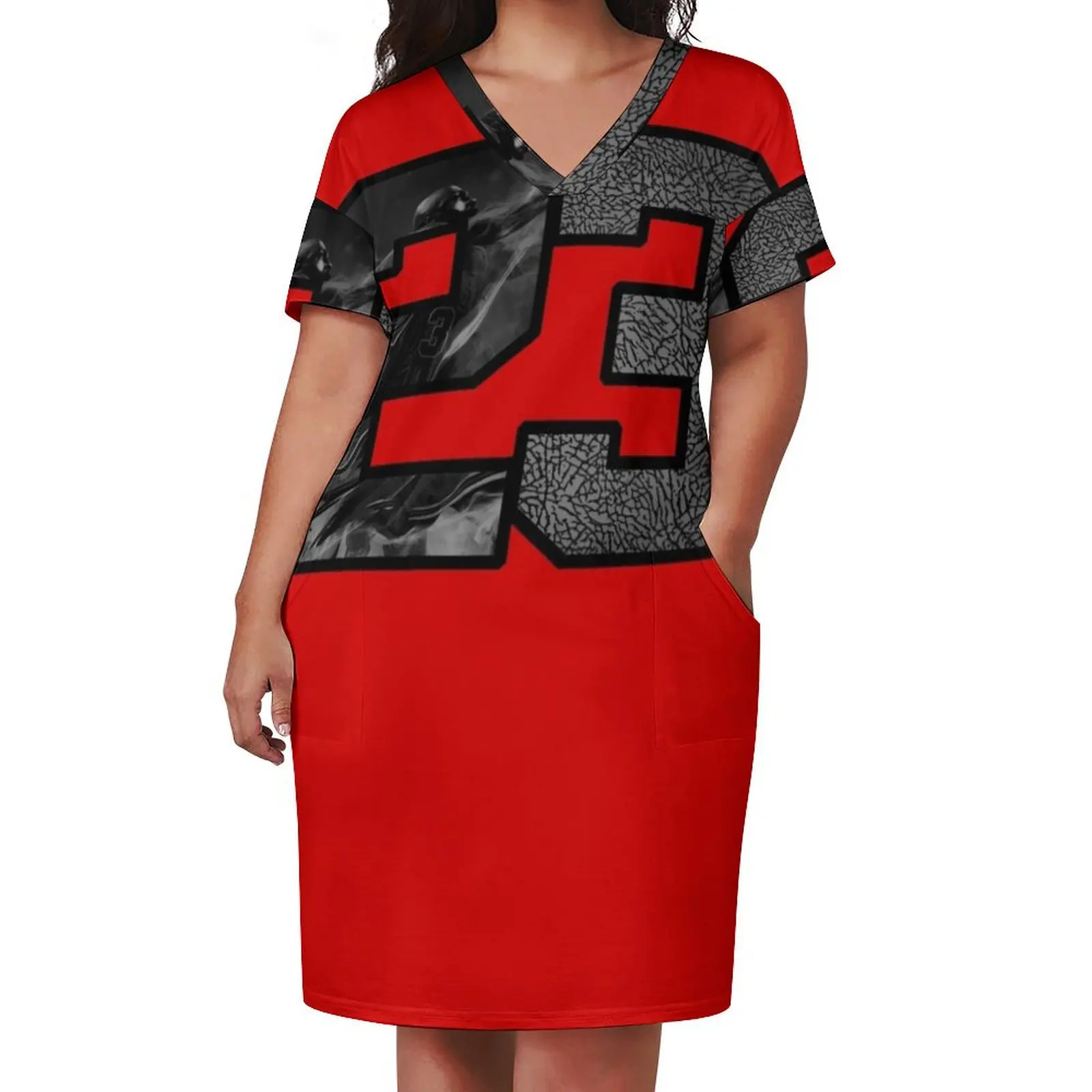 Свободное платье с карманами из полиэстера