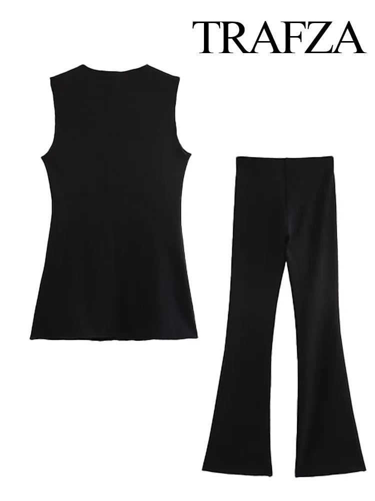 Костюм брючный женский однобортный без рукавов с круглым вырезом и элегантные