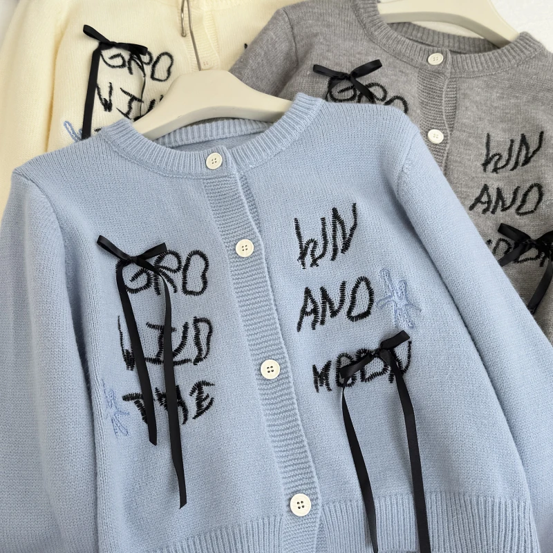 Женский трикотажный комплект из двух предметов