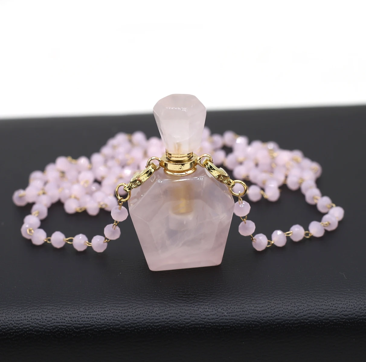 

New Arrivals Natural Essential Oil Diffuser Perfume Bottle Reiki Healing Charm Pink Pendant Necklace Crystal Jewelry Gift