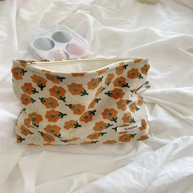 

Fashion Relief Flowers Print Cosmetic Bag Corduroy Washing Bag Women Travel Cosmetic Pouch Make Up Storage Bags With Zipper