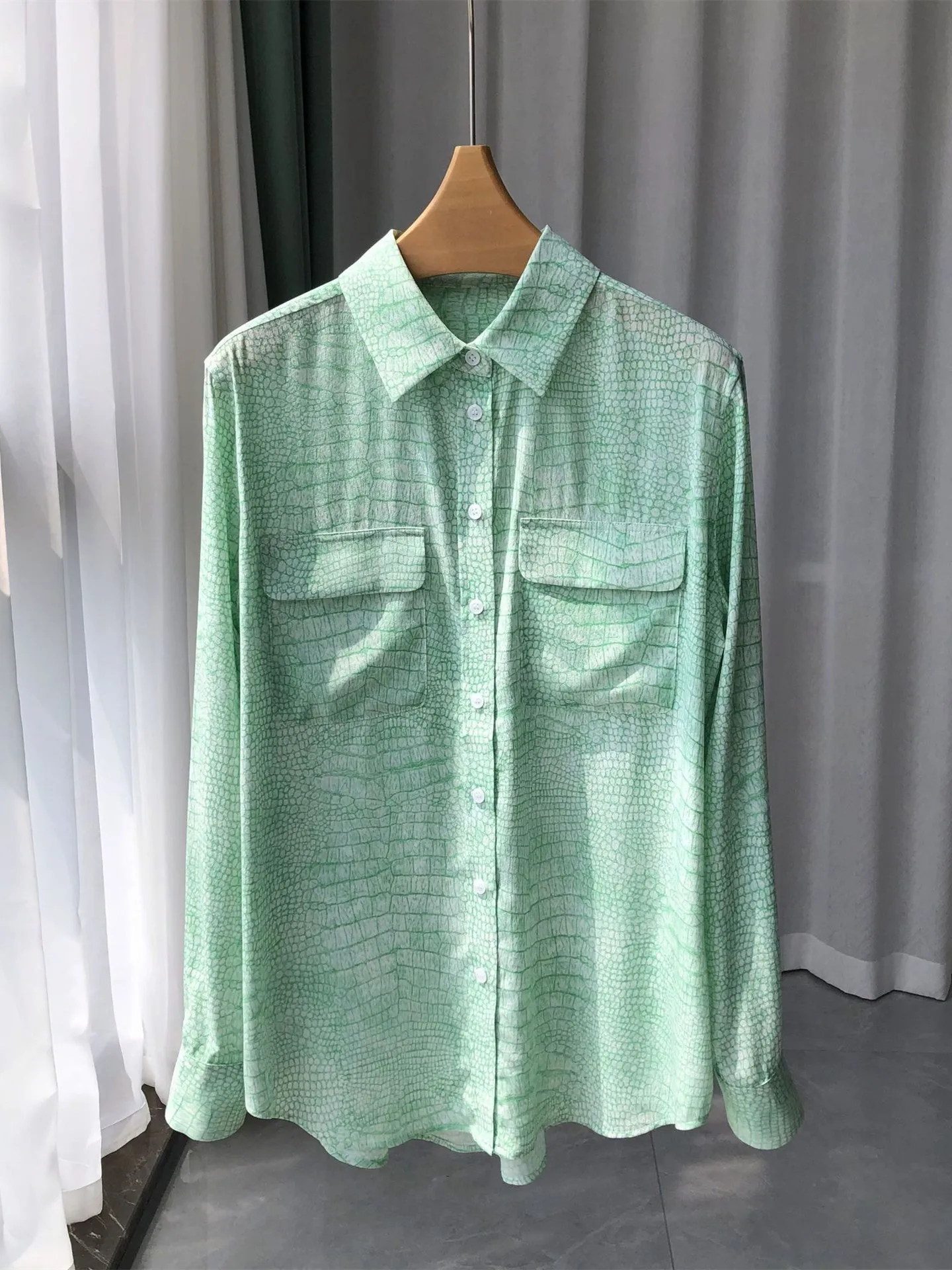 

Spring Summer Women Double Pockets Shirt Fresh Printed Turn-down Collar 100% Silk Chemise Long Sleeve New 2023 Blouse for Lady